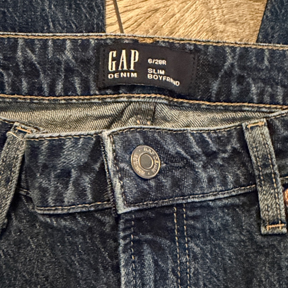 Gap Slim Boyfriend Jeans Size 6 28 - Picture 3 of 4